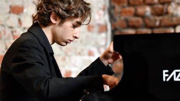 Josef Edoardo Mossali – pianoforte